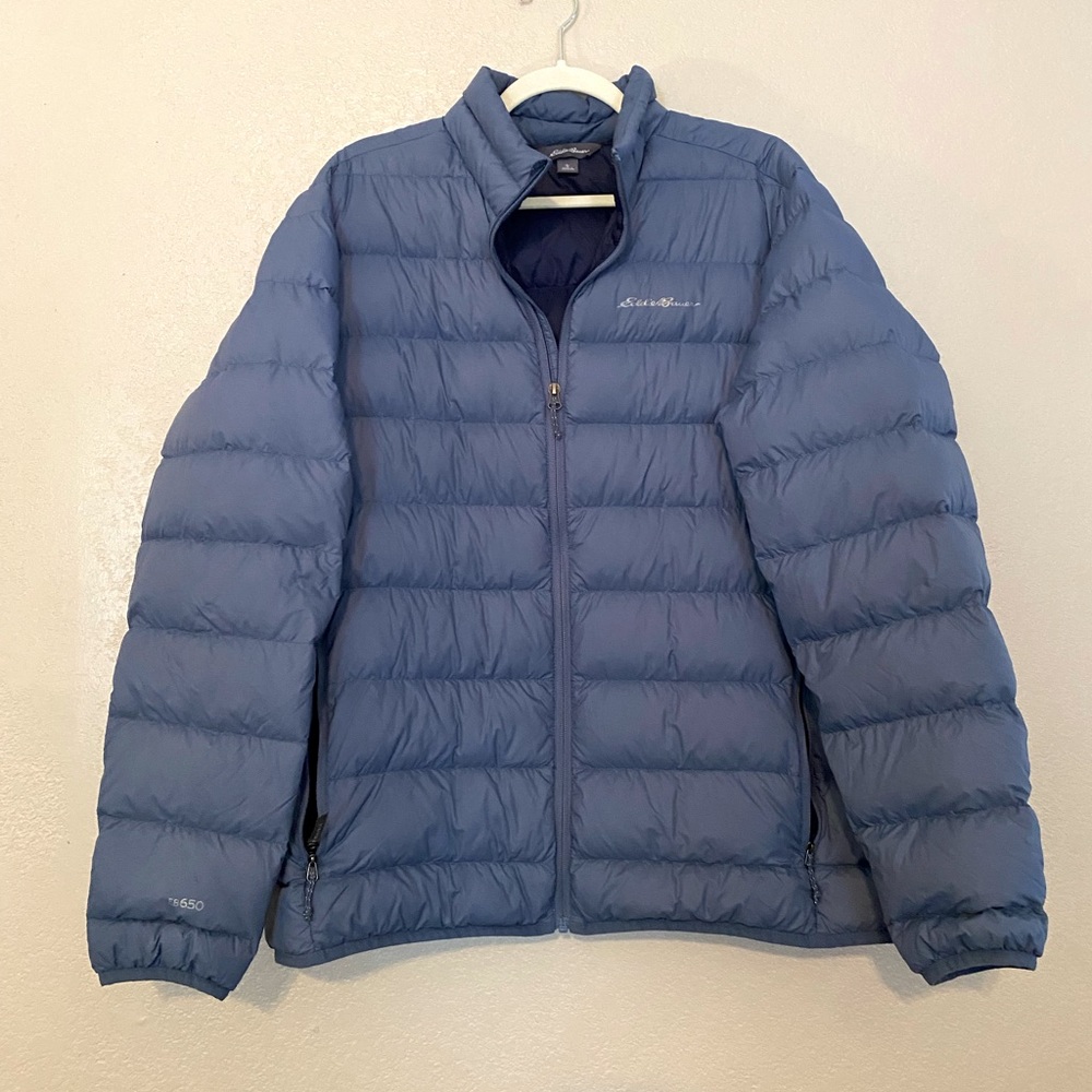 Eddie Bauer • men’s puffer jacket